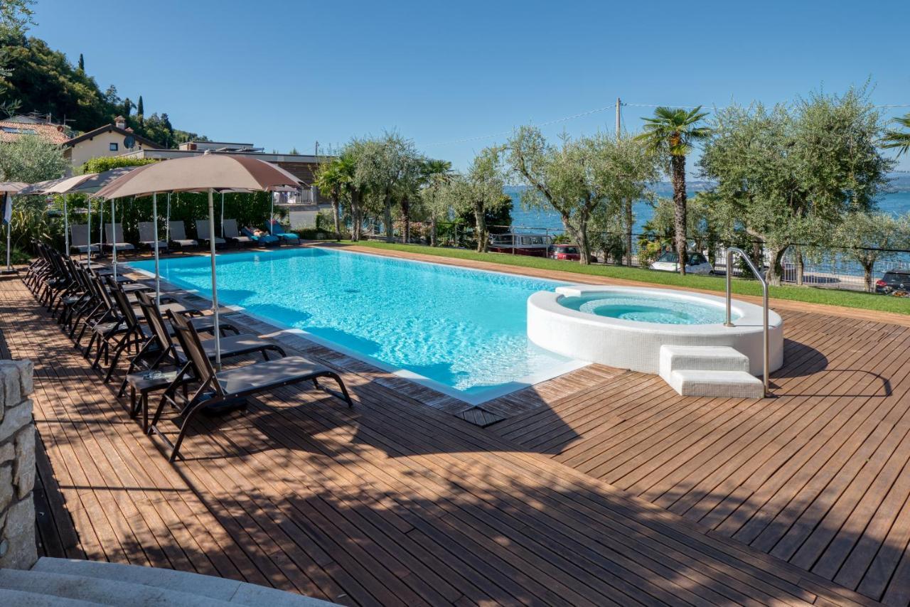 Hotel Eden Torri Del Benaco Exterior photo